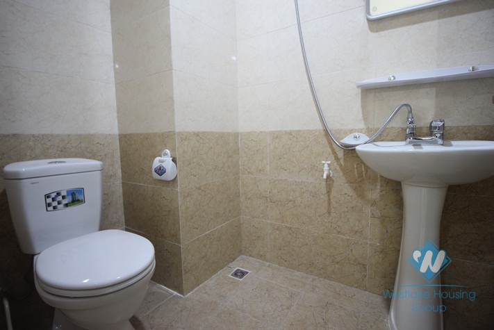 Spacious 1 bedroom apartment for lease in Cau Giay, Ha Noi